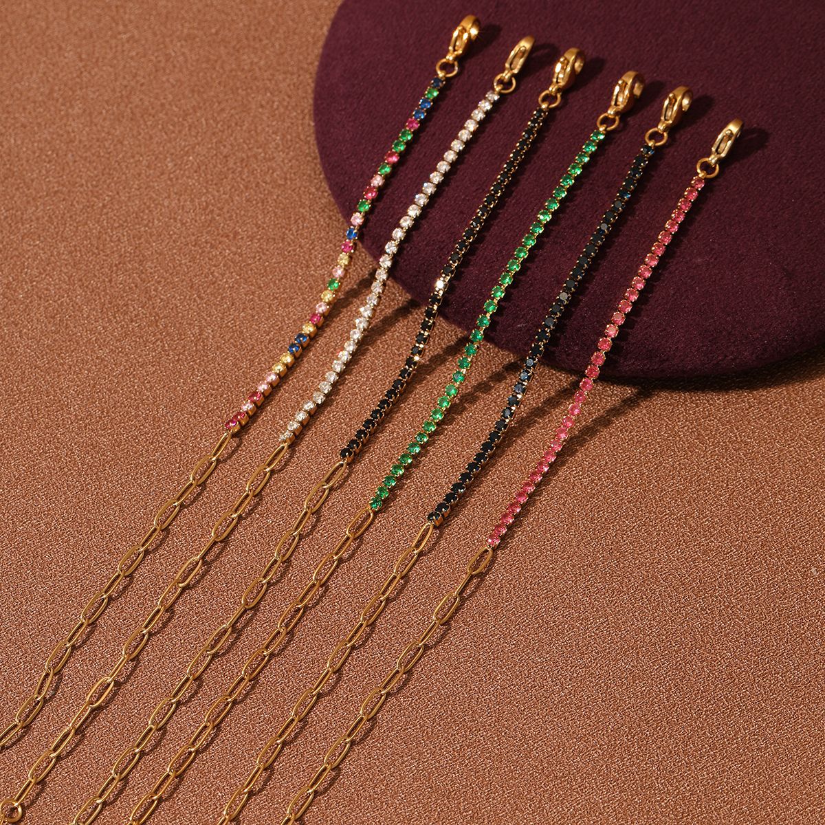 Pulsera geométrica de arcoíris de moda con diamantes de imitación para mujer, de acero de titanio con acabado chapado y delicado diseño de cristales de hilera completa