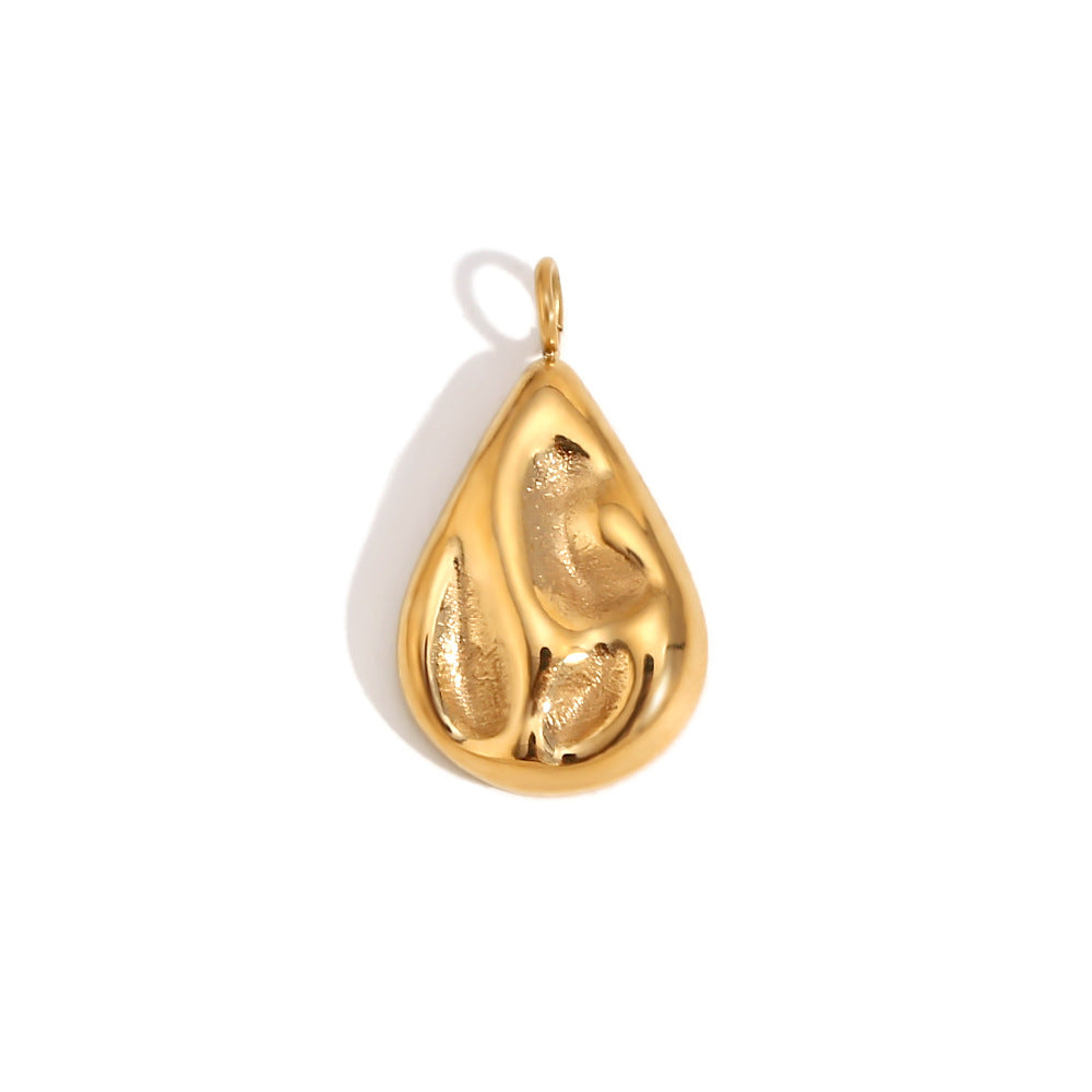Fashionable Heart and Moon Geometric Pendant in Stainless Steel with 18K Gold Plating and Hammered Texture