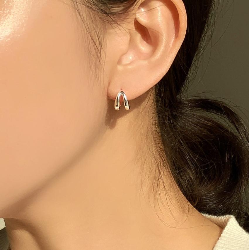 Minimalist Teardrop-Shaped 925 Sterling Silver Earrings with Pearl Inlay for Women