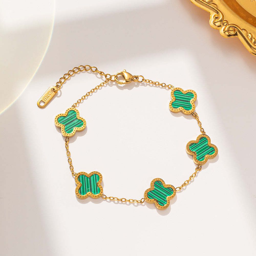 Minimalist Clover-Shaped Titanium Steel Bracelet for Women with Gold Plating and O-Chain Design