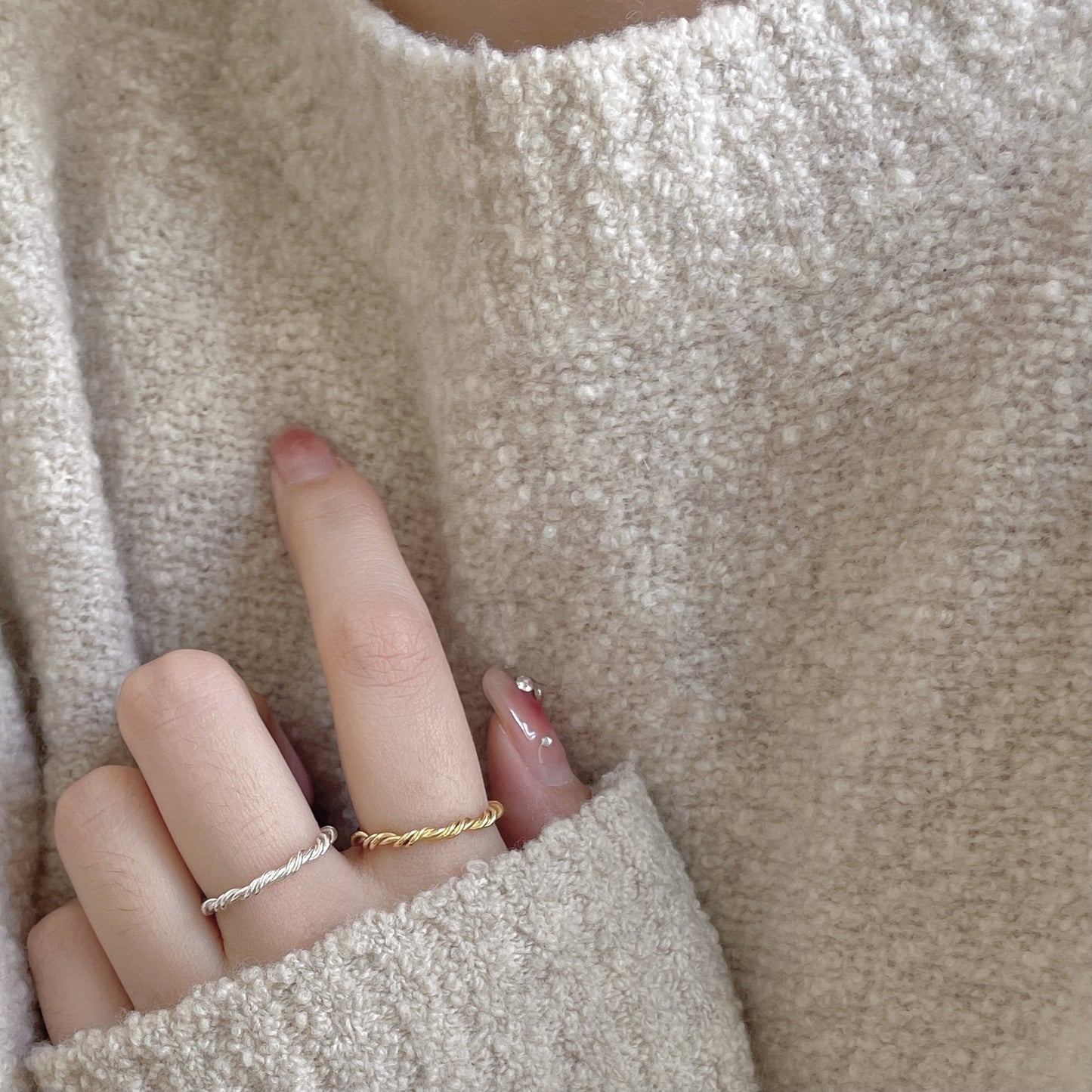 Minimalist Vintage Sweet 925 Sterling Silver Heart Inlay Knot Design Ring for Women