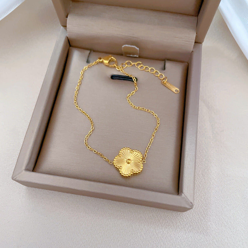 Minimalist Vintage Bohemian Titanium Steel Flower Leaf Link Chain Bracelet for Women with Wavy and Bean Pattern Gold Plated