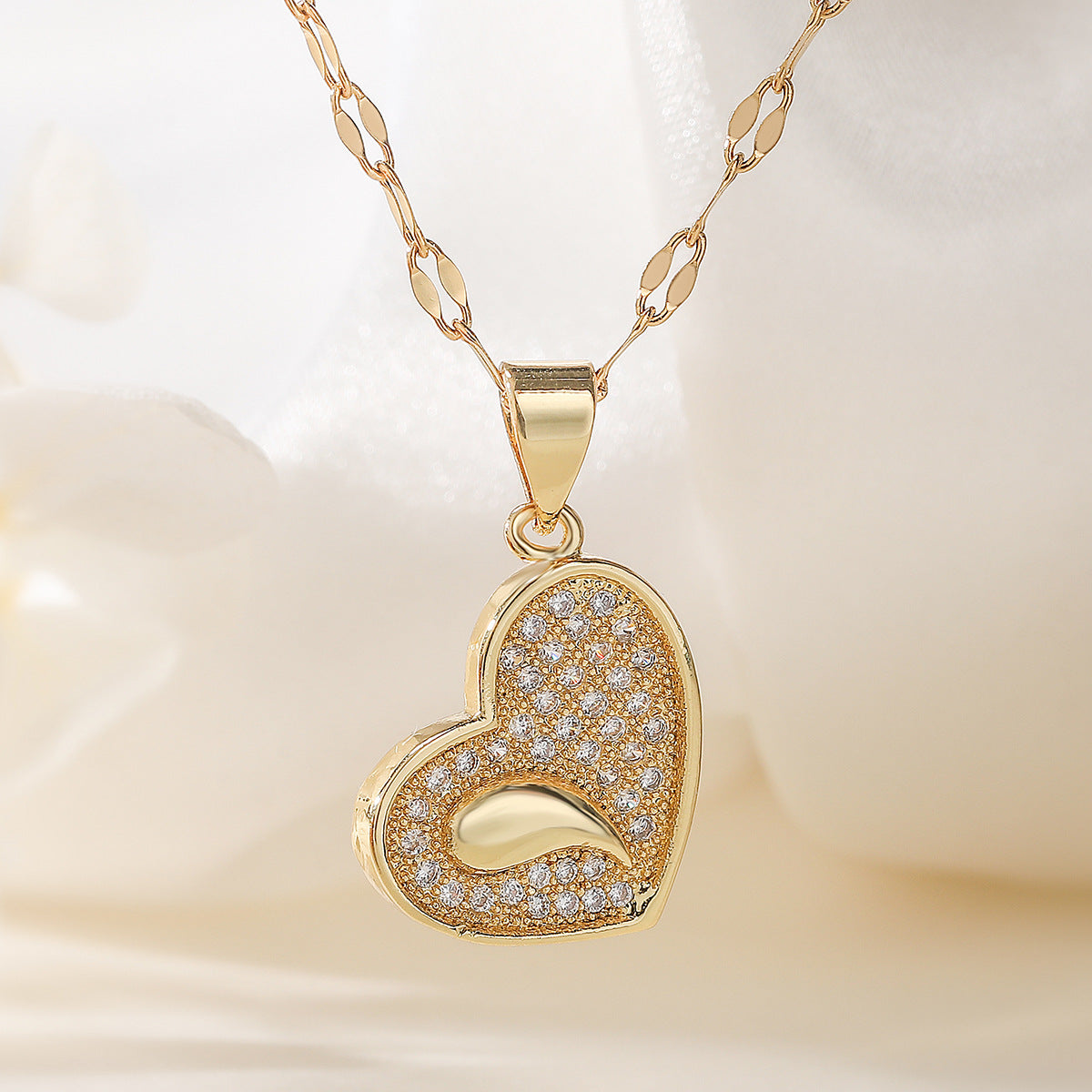 Minimalist Geometric Heart Brass Pendant Necklace for Women