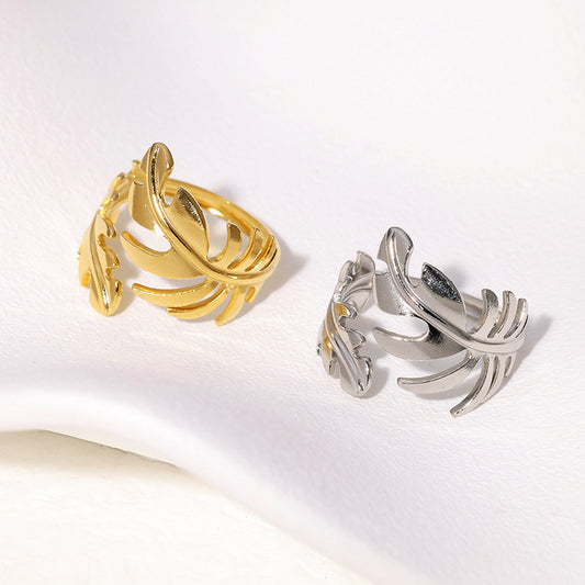 Anillo abierto minimalista de acero inoxidable con forma de hoja y acabado chapado para mujer