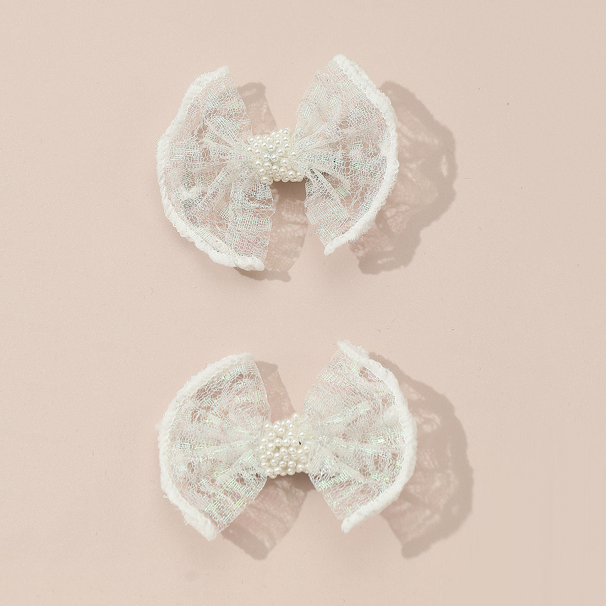 Dolce Fermaglio per Capelli a Forma di Fiocco per Bambine Realizzato in Tulle e Pizzo con Dettagli in Perle Ideale per Acconciature a Coda di Cavallo e Chignon
