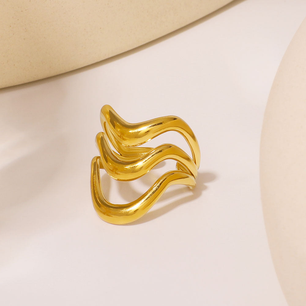 Geometric Wave Stainless Steel Ring with 18K Gold Plating and Polished Finish for Unisex Wear