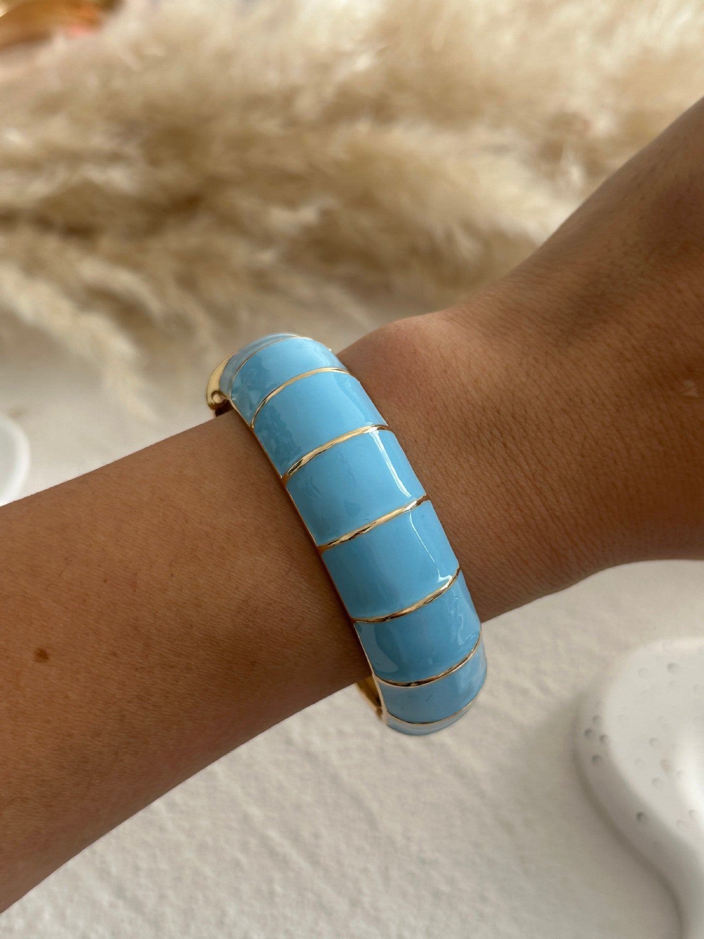 Exaggerated Vintage Round Geometric Drip Oil Plated Alloy Cuff Bracelet