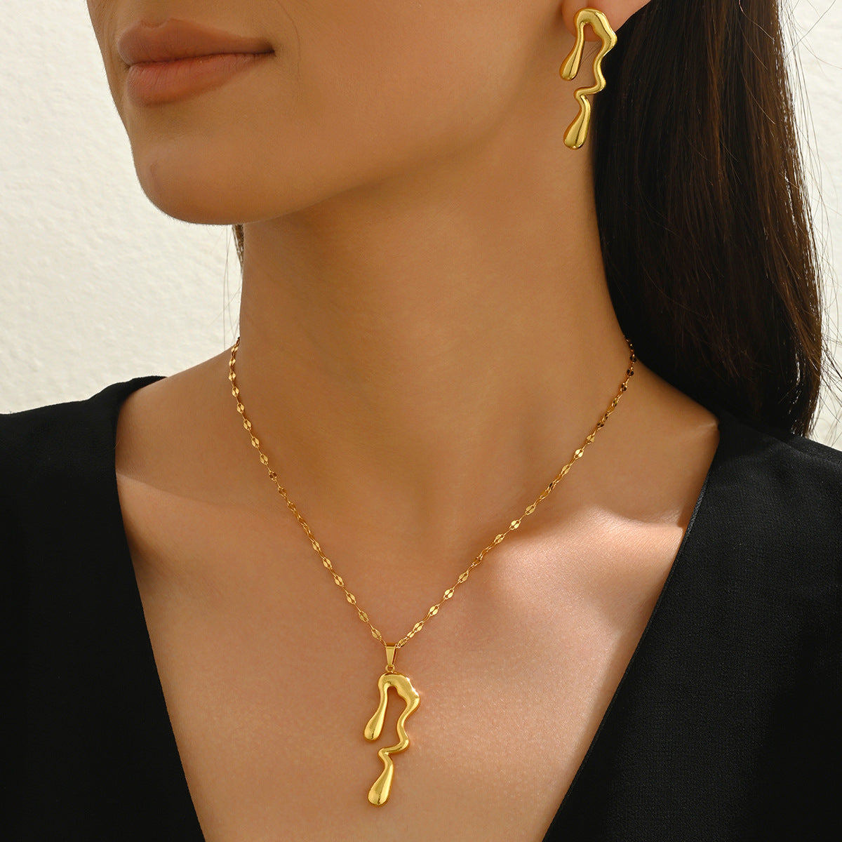 Collar de cadena con colgante irregular de estilo geométrico y pendientes a juego para mujer, chapado en aleación de zinc