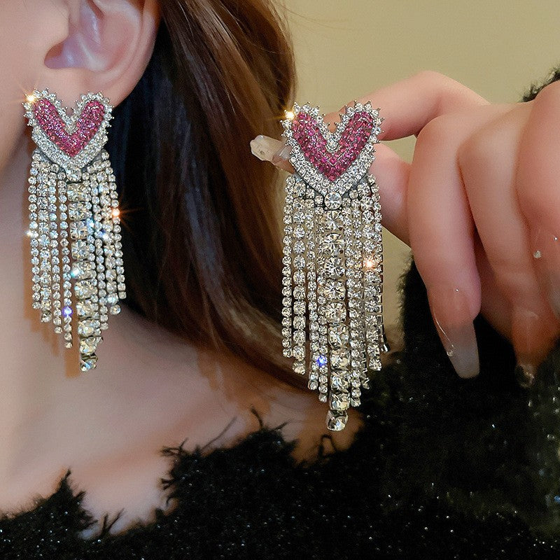 Orecchini a perno di lusso con lega geometrica irregolare e intarsio di strass, placcati argento, alla moda e versatili da donna