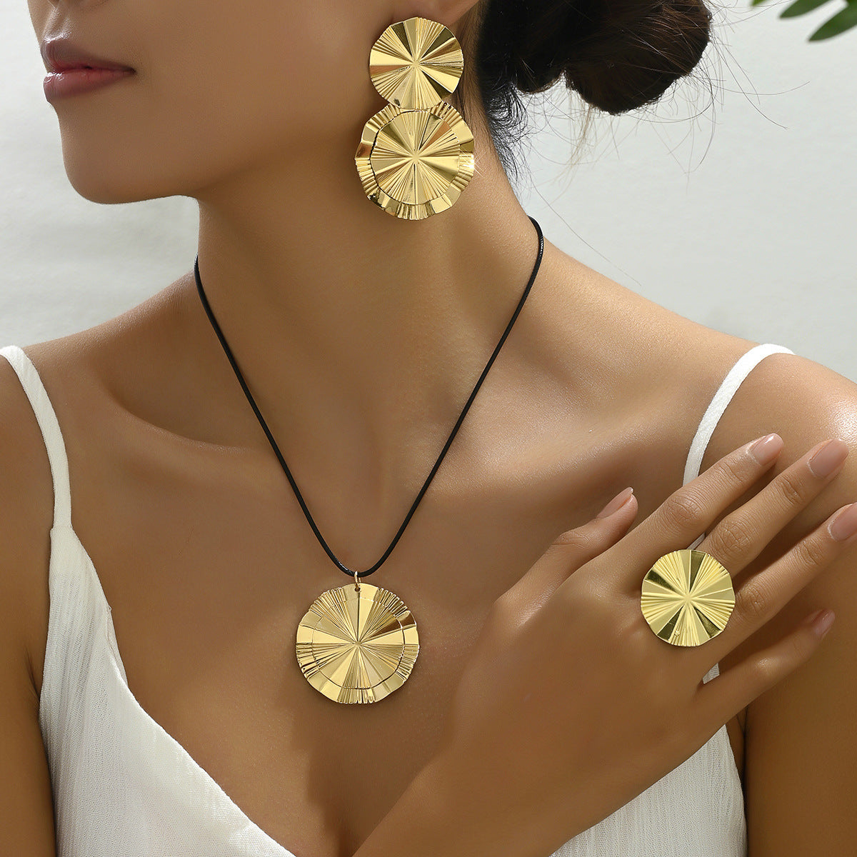 Set collana, orecchini e anello geometrici minimalisti placcati in lega per donna