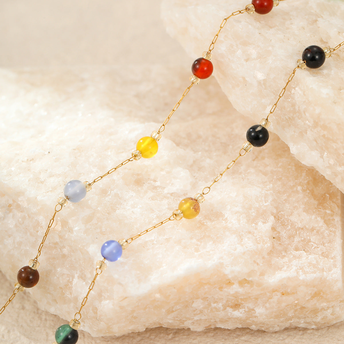 Collana da donna con perle geometriche minimaliste e stellate in acciaio inossidabile con placcatura in oro 18K