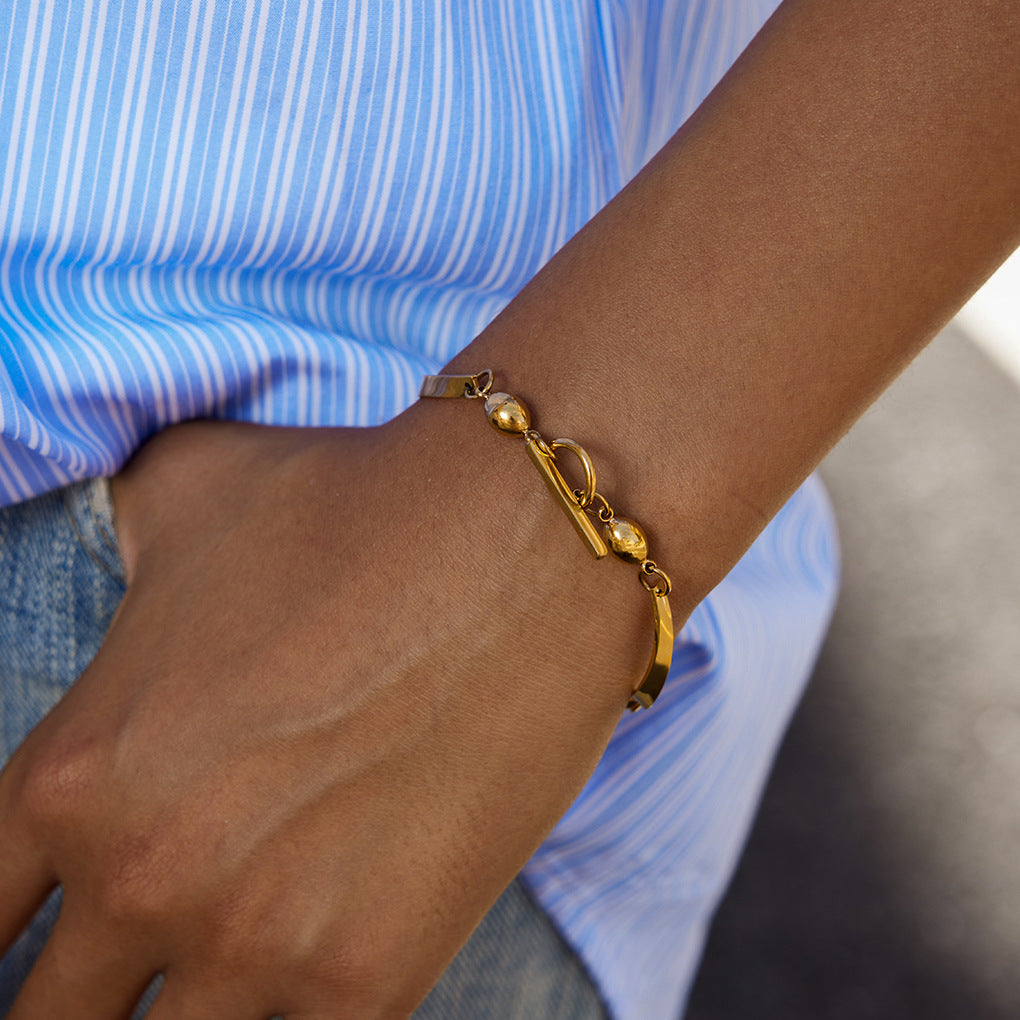 Elegante Pulsera de Acero Inoxidable con Diseño Geométrico Ondulado y Acabado Chapado para Mujer, Joyería de Lujo Resistente al Deslustre