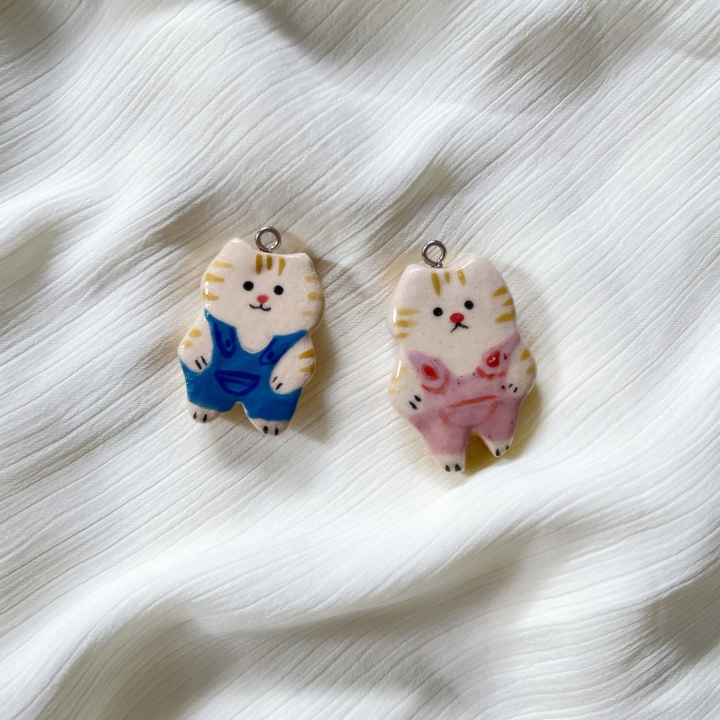 Luxury Casual Hand-Painted Animal Stainless Steel Pendant Necklace for Unisex