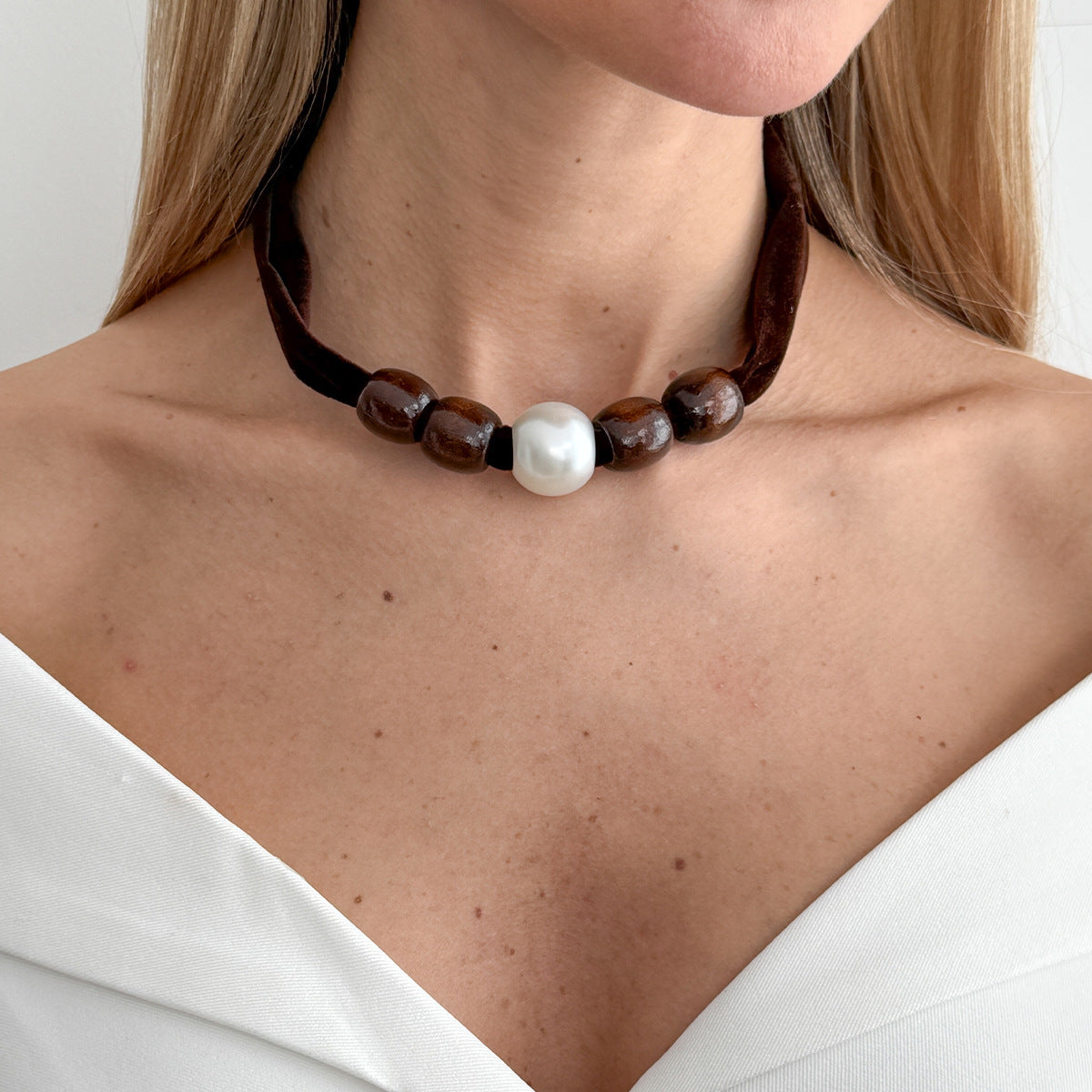 Luxury Elegant Round Wood Bead Imitation Pearl Necklace for Women