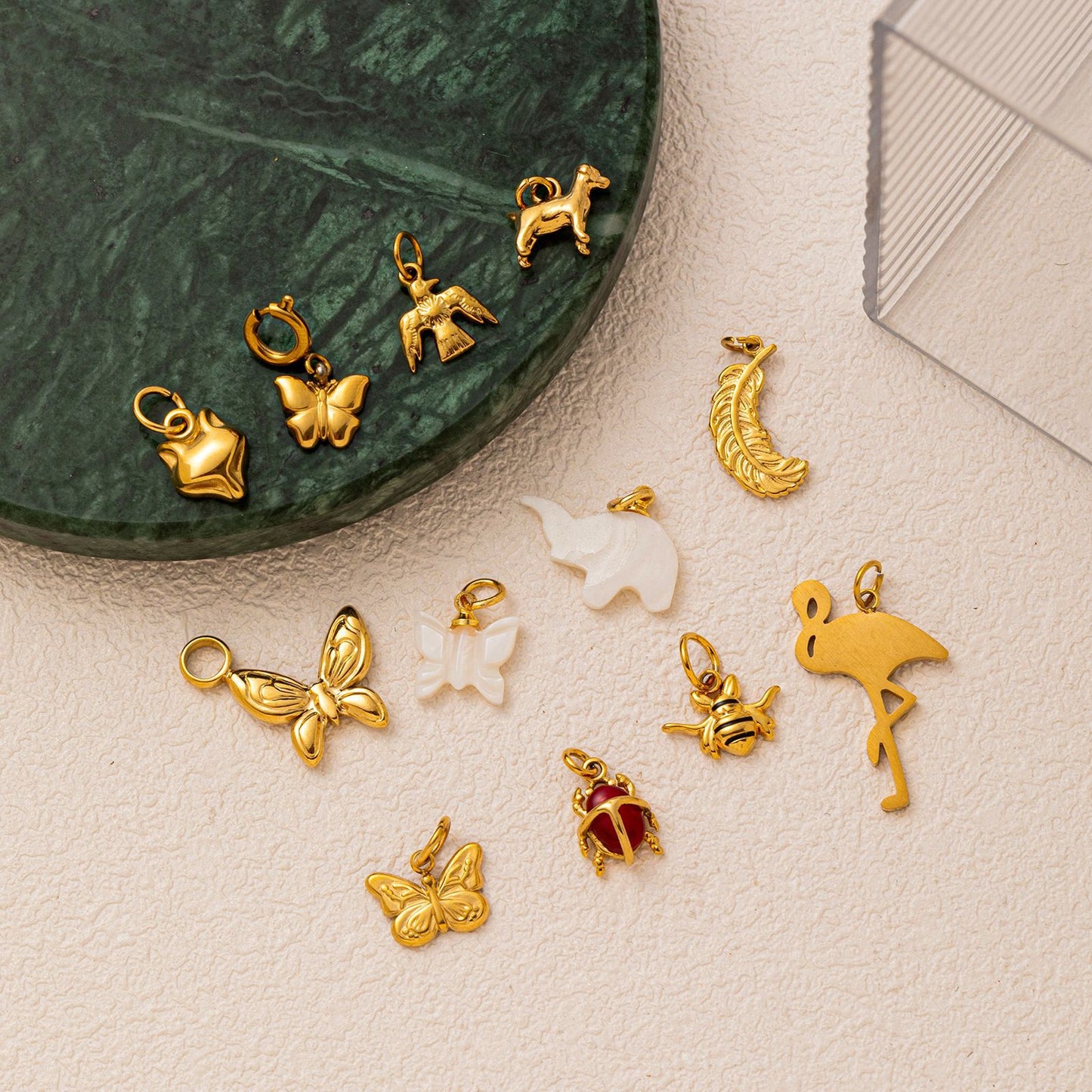 Vintage 18K Gold Plated Stainless Steel Animal Pendant Charm Bar for Women