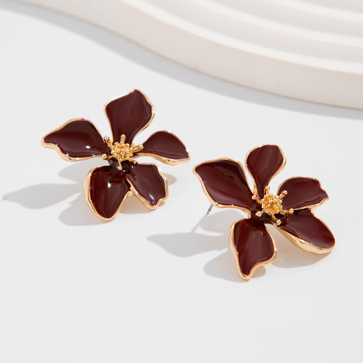 Minimalist Alloy Geometric Bow Drip Oil Earrings for Women