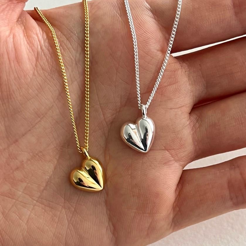 Minimalist Heart-Shaped 925 Sterling Silver Pendant Necklace with Gold Plating on Beaded Chain