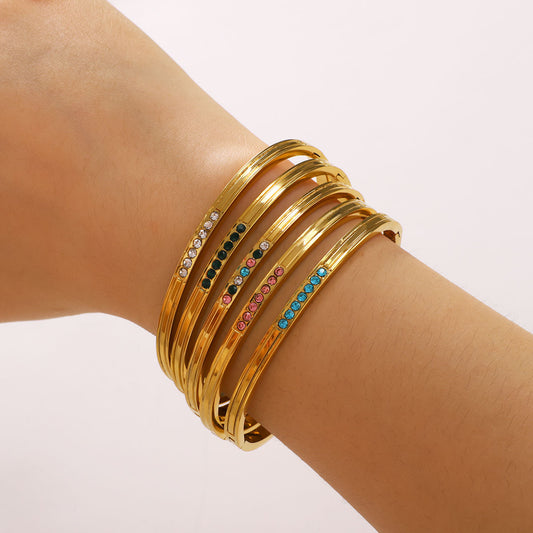 Pulsera Minimalista Geométrica Chapada en Acero Inoxidable con Diamantes de Imitación Coloridos, Cierre de Broche Hipoalergénico, Joyería de Lujo para Uso Diario