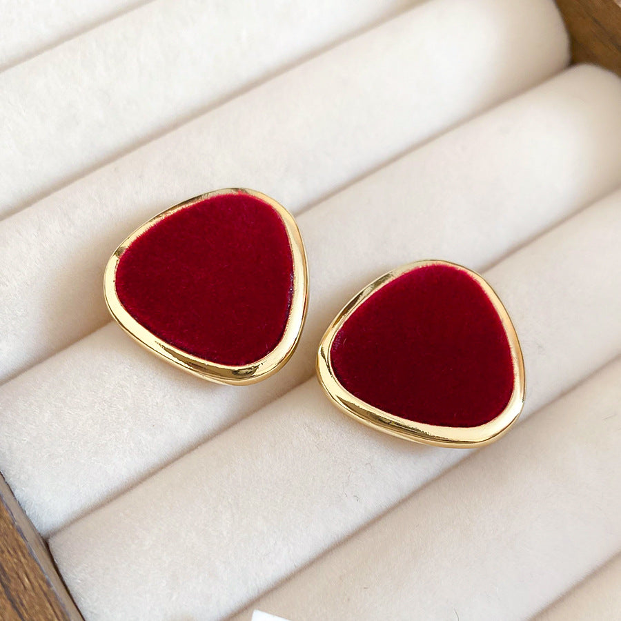 Pendientes de botón triangulares retro minimalistas en plata con postes de acero chapado para mujer