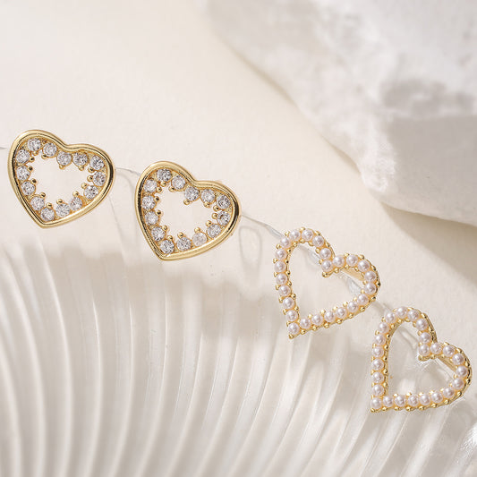 Elegant 18K Gold Plated Brass Heart Stud Earrings with Cubic Zirconia and Pearl Inlay for Women