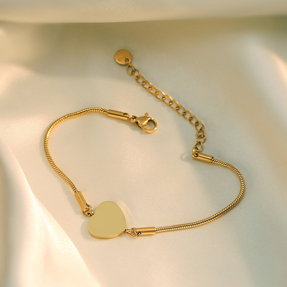 Minimalist Heart-Shaped Titanium Steel Bracelet with 18K Gold Plating and Pearl Accents for Women