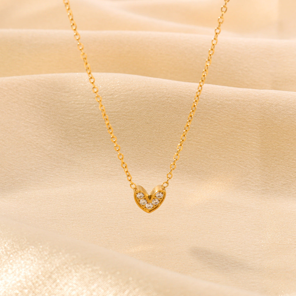 Minimalist Heart-Shaped Titanium Steel Pendant Necklace with Rhinestone Inlay on O-Chain for Women