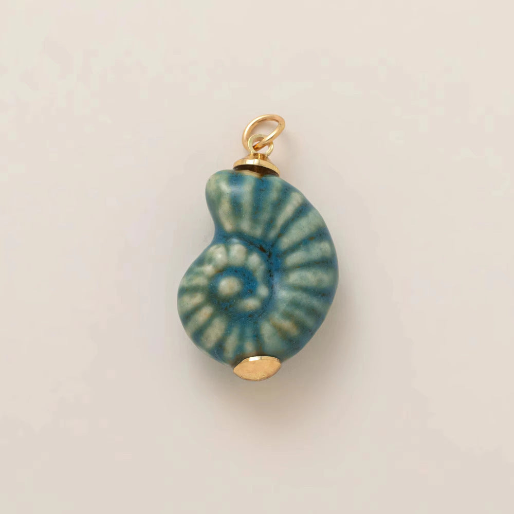 Luxury Casual Geometric Animal Brass Plated Pendant Necklace with Fish Starfish Shell Corn Chain for Unisex