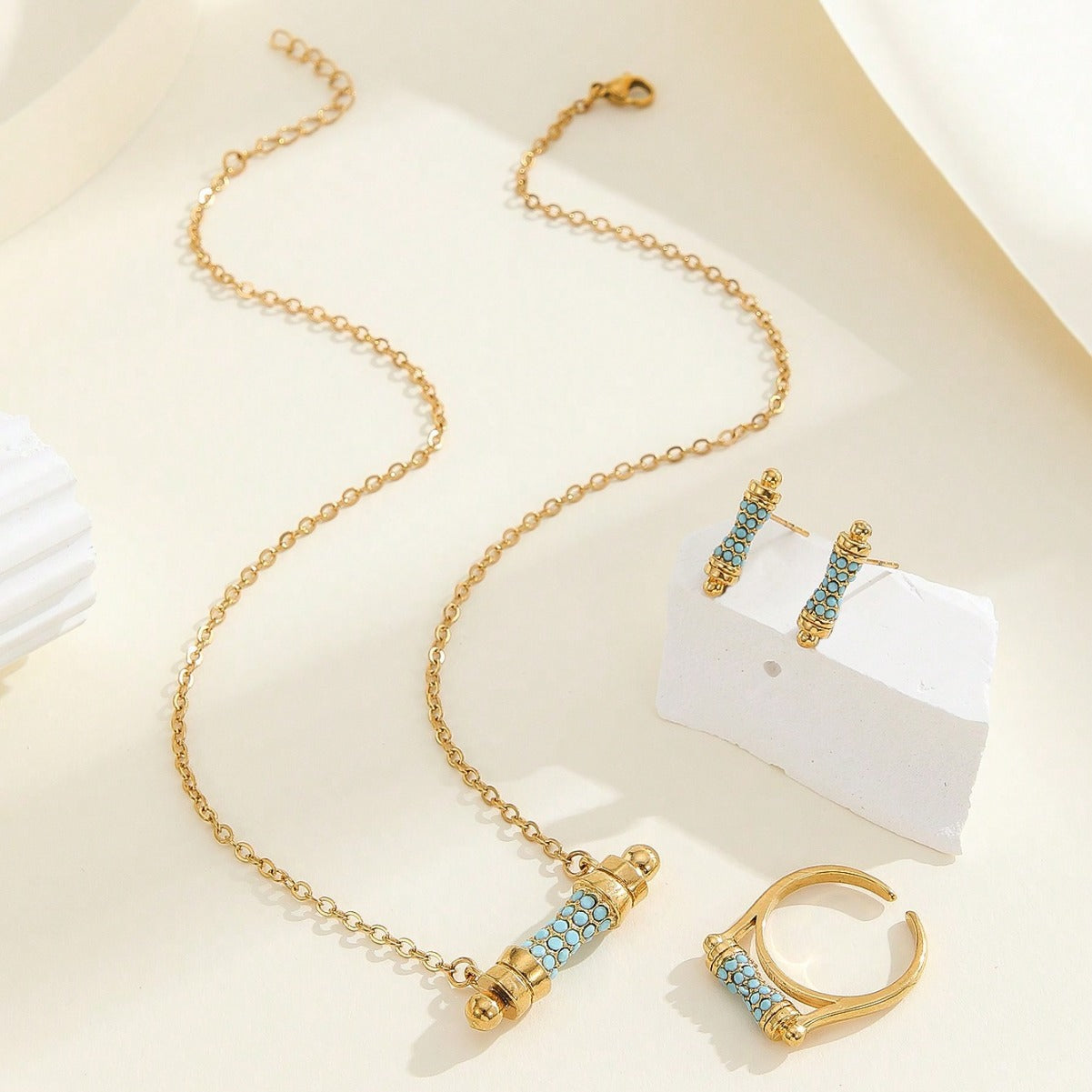 Set collana con pendente a forma di vita intarsiato in acrilico minimalista con motivo floreale e lega galvanizzata per donna