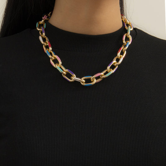 Collana da donna a croce geometrica minimalista in alluminio con finitura galvanica
