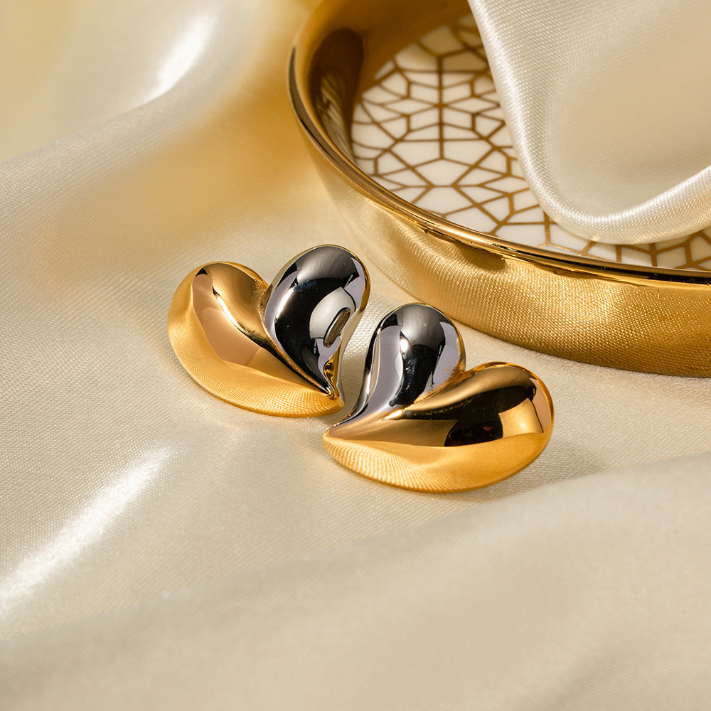 Orecchini da donna minimalisti a forma di cuore in acciaio inossidabile con placcatura in oro 18K