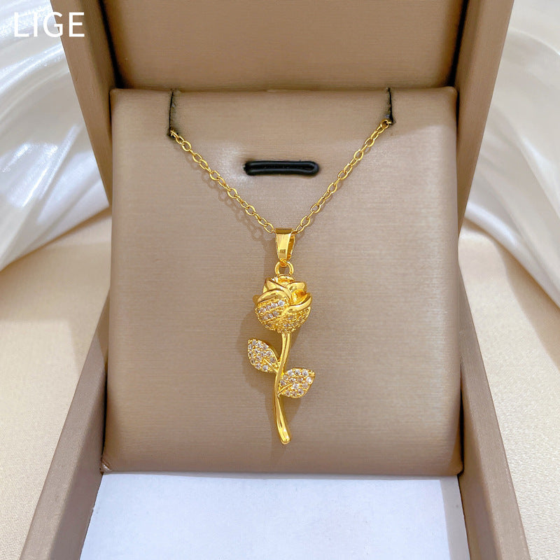 Sweet Minimalist Rhinestone Full-Paved Rose Geometric Pendant Titanium Steel Necklace for Unisex