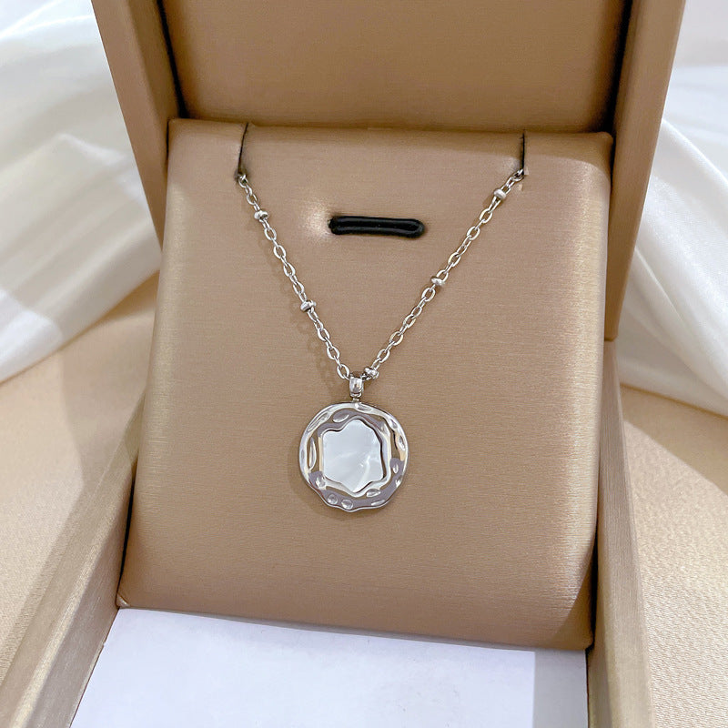 Collar Minimalista de Acero de Titanio Geométrico con Dije de Acero Inoxidable 304 Bañado para Unisex