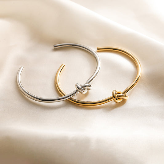 Minimalist Fashionable 18K Gold Plated Stainless Steel Adjustable Heart Knot Bracelet