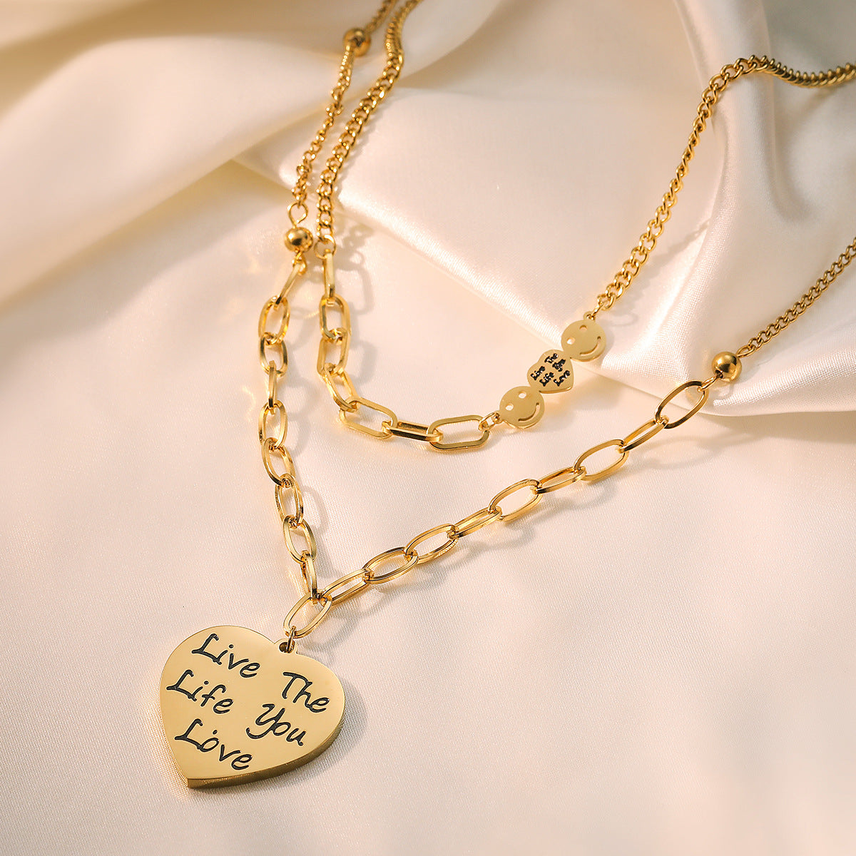Collana con Pendente Rotondo Minimalista in Madreperla per Donna in Acciaio al Titanio Placcato Oro, Catena alla Moda per Maglione
