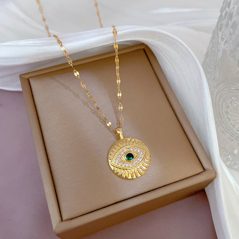 Collana con Ciondolo Occhio Geometrico Micro-Incastonato in Acciaio al Titanio di Lusso da Donna, Catena Clavicola alla Moda con Intarsio di Strass