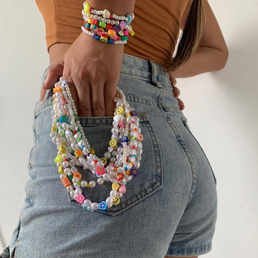 Collana da donna con ciondolo a margherita a frutto, perline d'imitazione in resina, stile bohémien, con catena a sfere