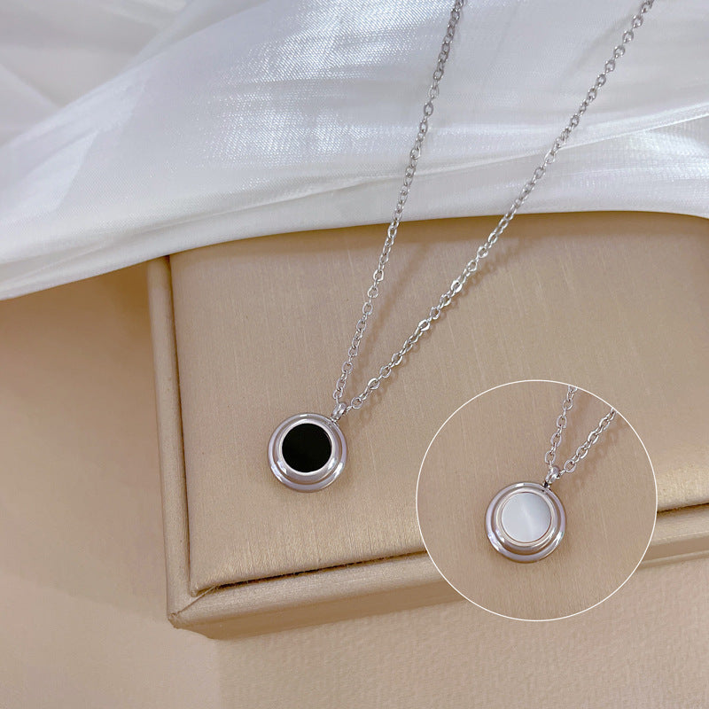 Minimalist Titanium Steel Double-Sided Abalone Shell Pendant Necklace for Women Gold-Plated Clavicle Chain Fashion Accessory
