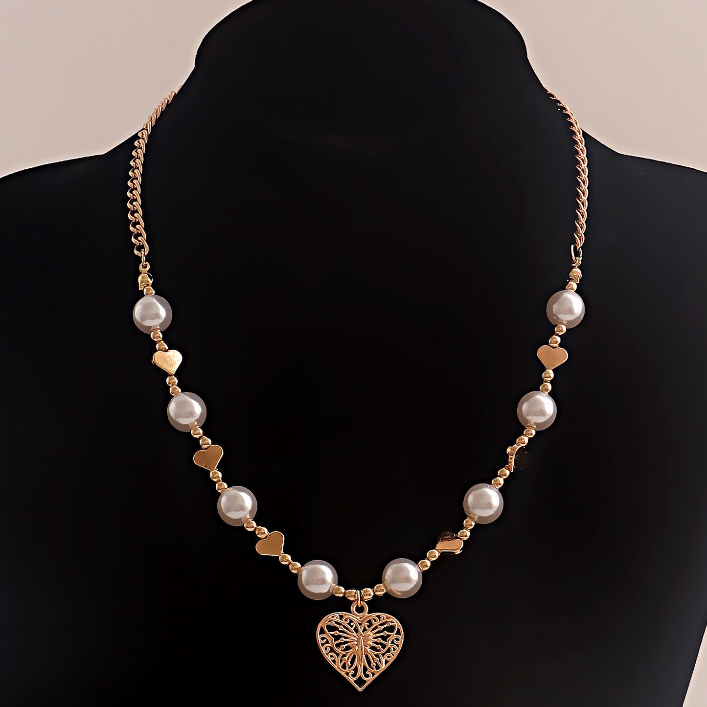 Vintage Geometric Heart Alloy Pendant Necklace with Gold Plating for Women