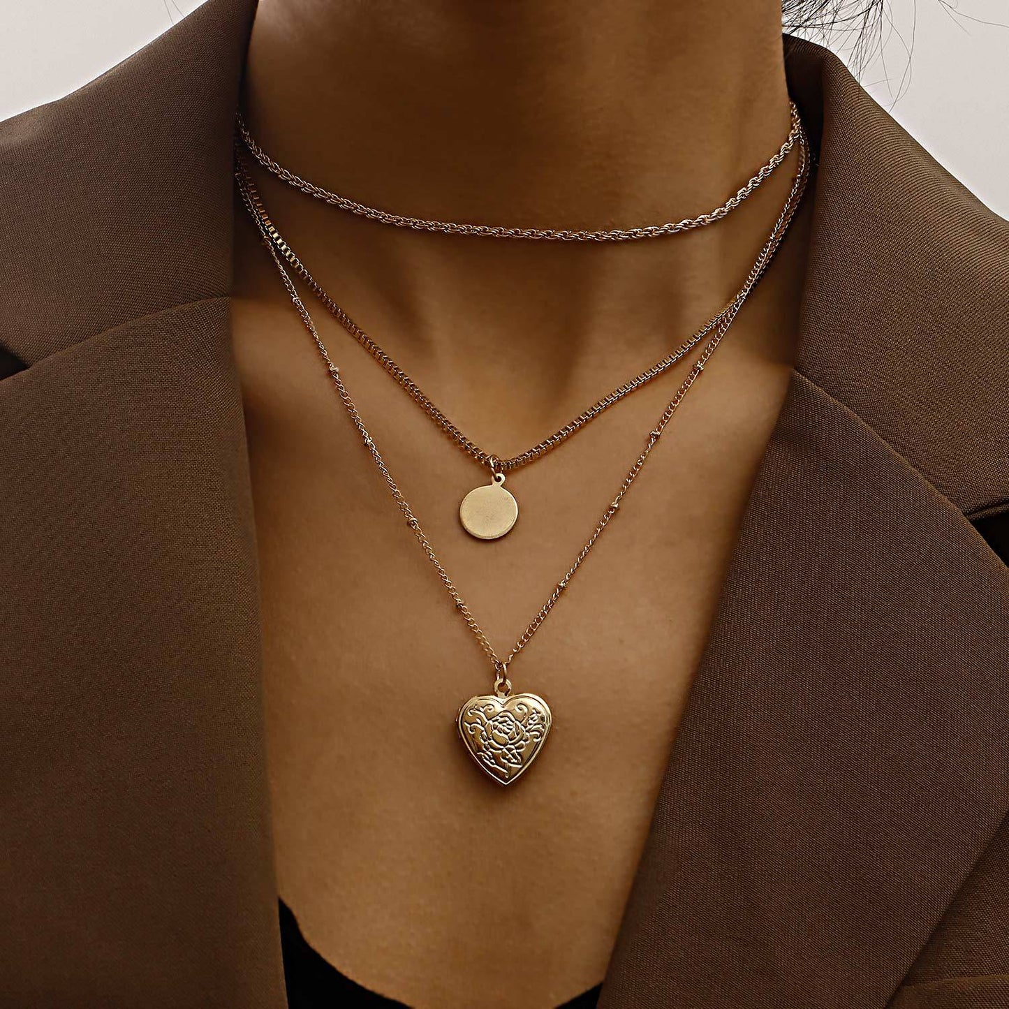 Vintage Minimalist Round Heart Pattern Pendant Necklace for Women Alloy Plated Box Chain Multi-Layer Neckwear