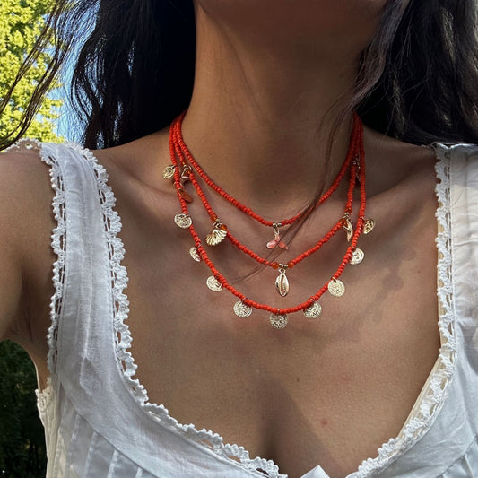 Juego de collar con colgante de borla de sirena con personalidad, cadena de cable multicapa chapada en aleación para mujer