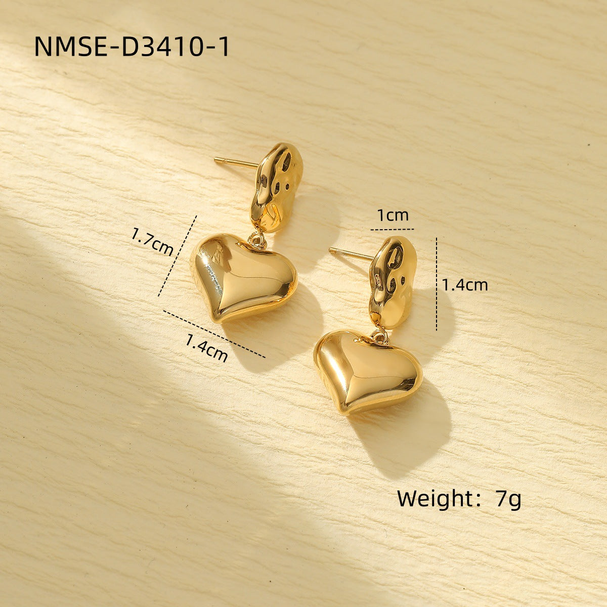 Pendientes de tuerca vintage de acero titanio con forma de corazón y acabado chapado para mujer