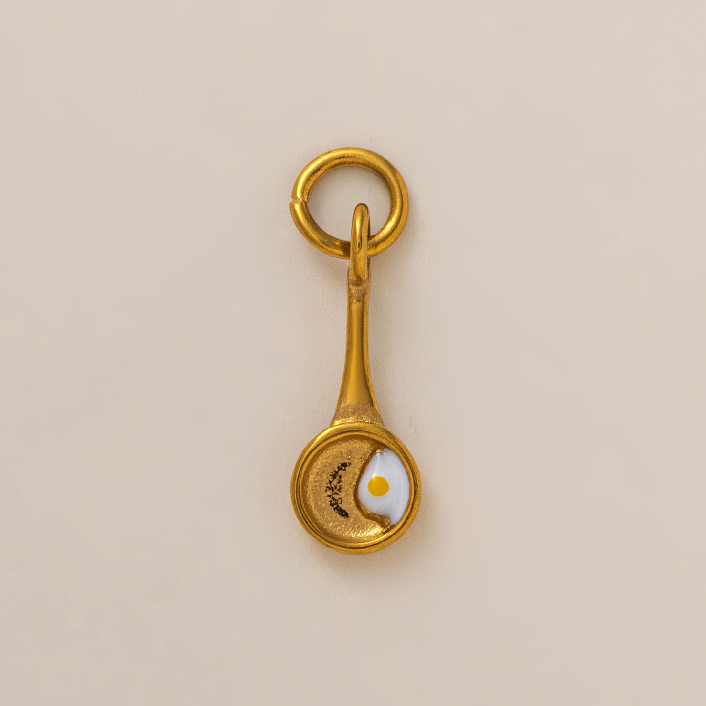 Colgante Vintage de Acero Inoxidable Bañado en Oro de 18K con Dije de Barra para Mujer