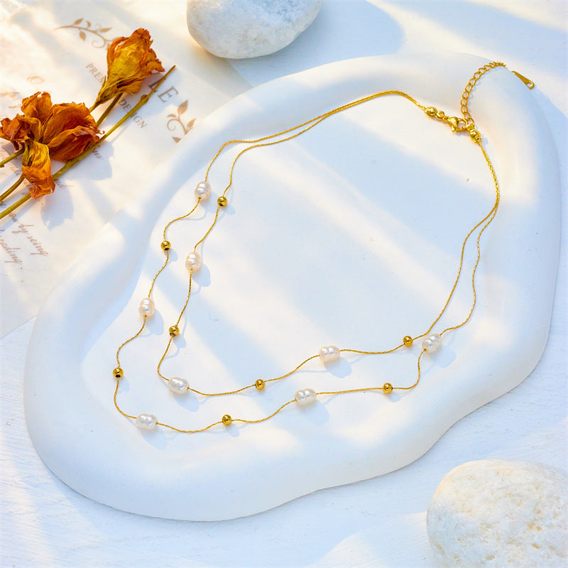 Elegant Vintage-Inspired Minimalist Double-Layer Titanium Steel Clavicle Necklace with Pearl Accents and Gold Plating