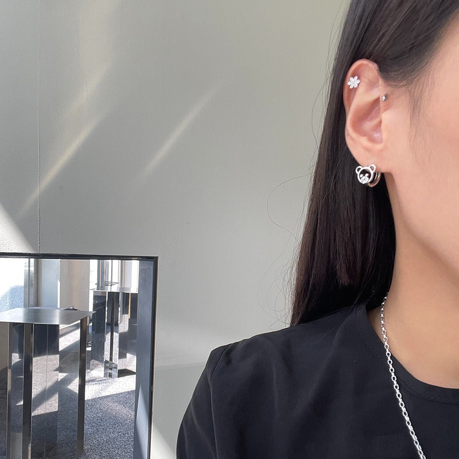 Orecchini a cerchio minimalisti a forma di orso in argento sterling 925 con finitura placcata