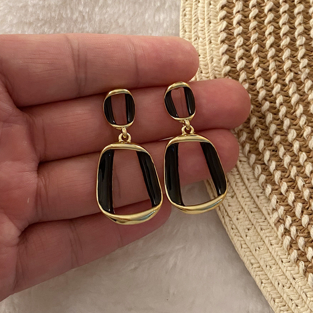 Orecchini in Acciaio Inossidabile Geometrici Minimalisti di Moda con Finitura Smaltata per Donna