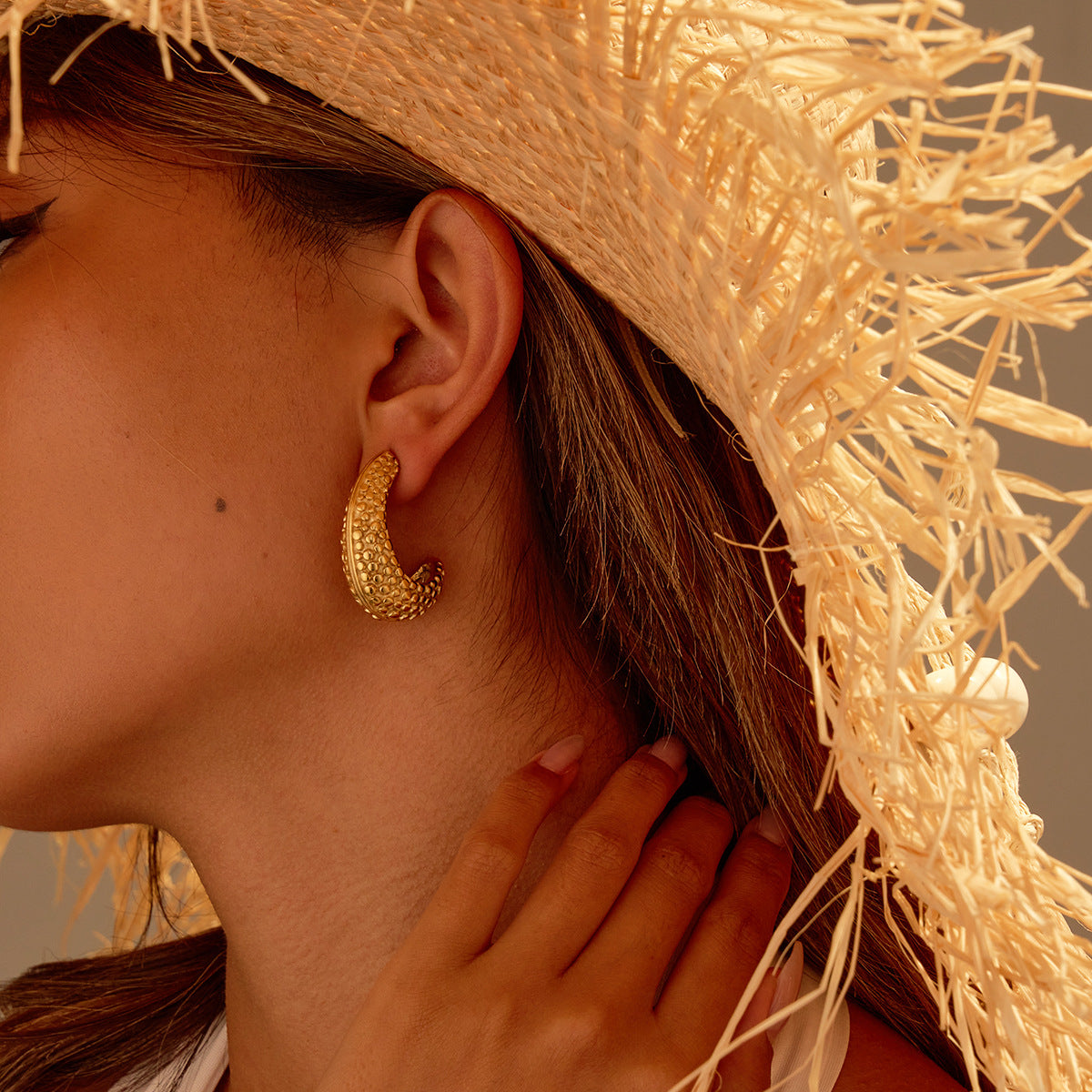 Minimalist Geometric Stainless Steel Gold-Plated Hoop Earrings for Women