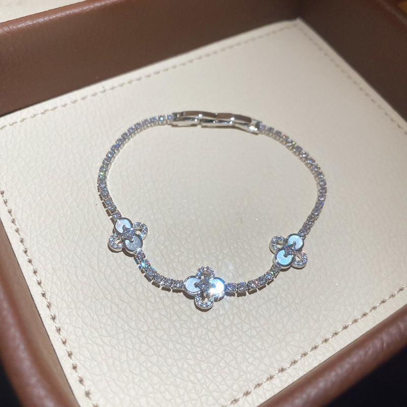 Luxury Elegant Geometric Round Cubic Zirconia Inlaid Brass Bracelet for Women