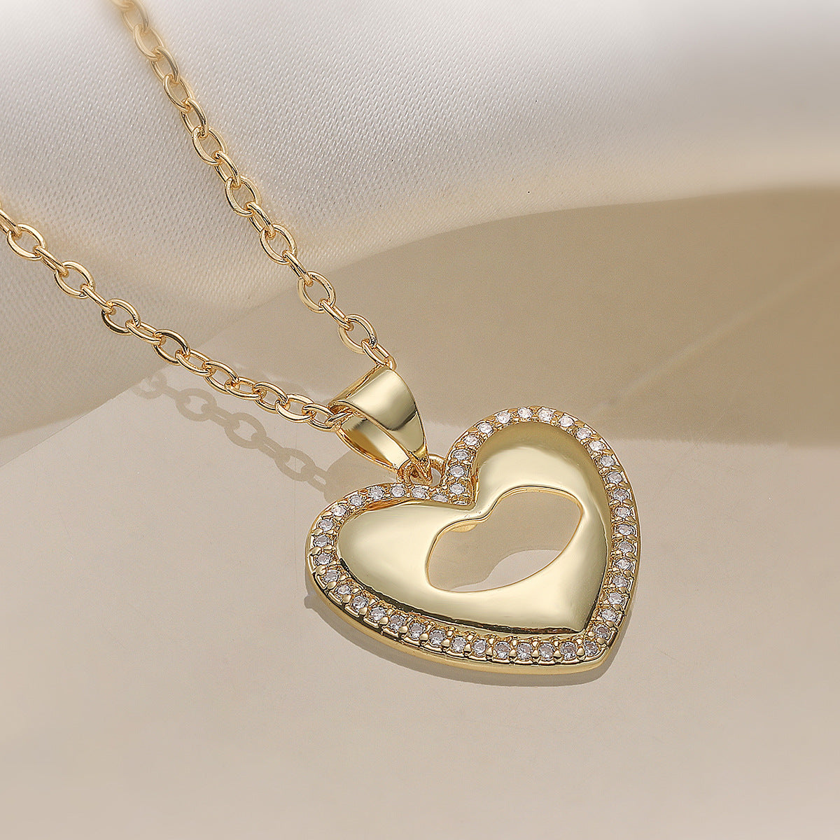 Minimalist 18K Gold Plated Brass Heart Cubic Zirconia Pendant Necklace for Women