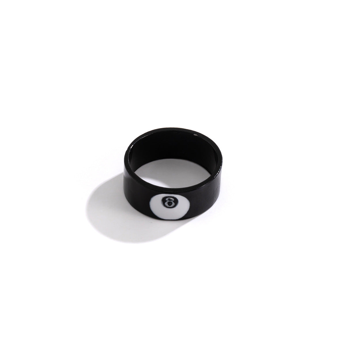Anillo de aleación geométrica dulce y atrevida para mujer con acabado pintado y diseño numérico