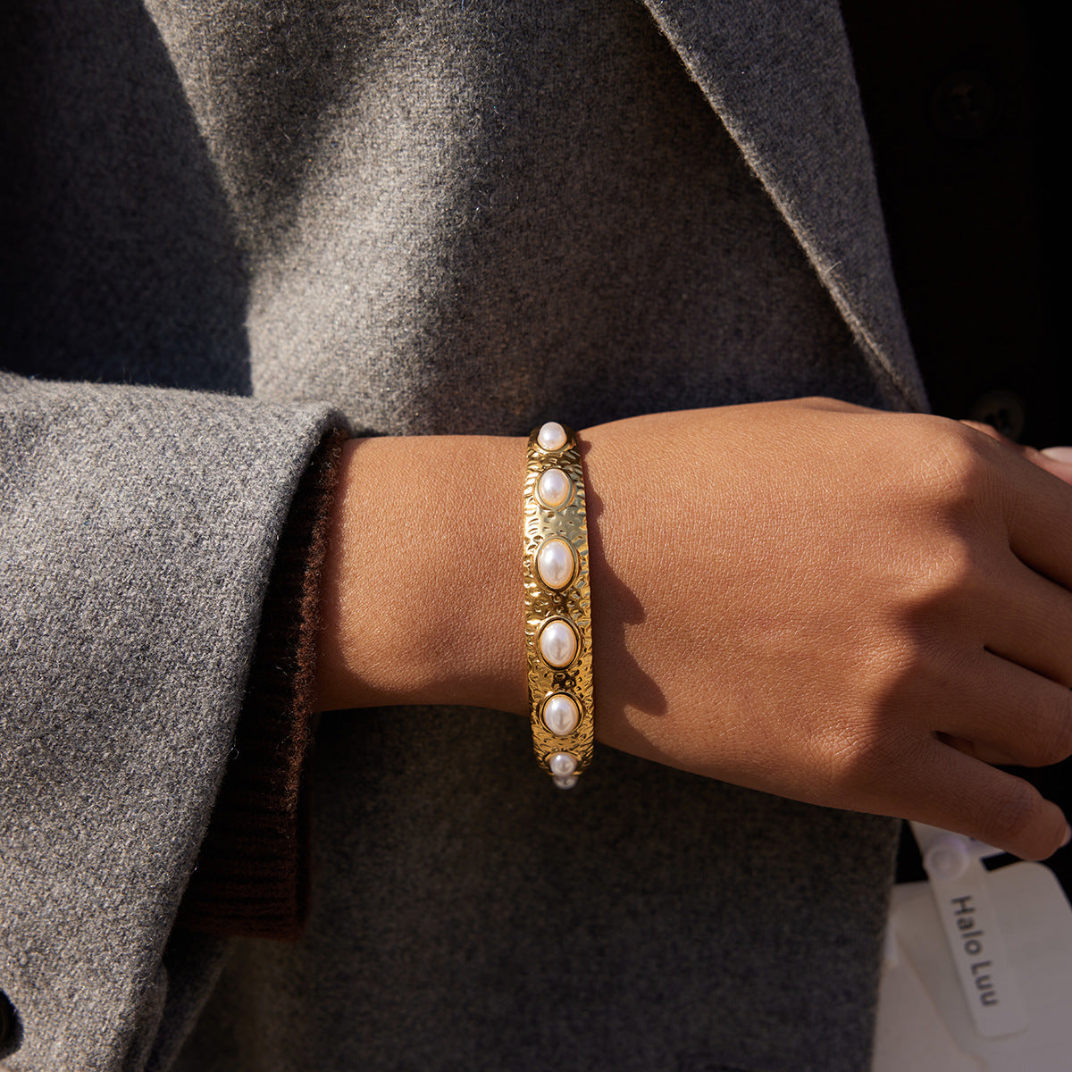 Oval Geometric Stainless Steel Resin Pearl Plated Bracelet for Women